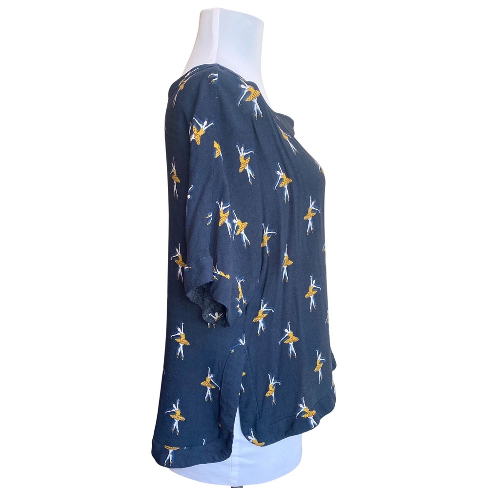 BALLERINA Print Blouse Top Size 6 Navy Blue Boxy Fit Balletcore Dancer Novelty - Picture 3 of 9